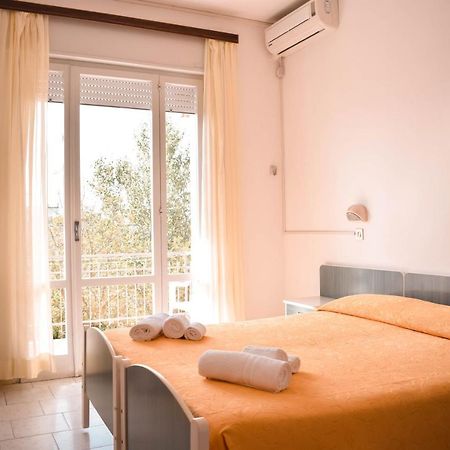Hotel Zeus Червия Экстерьер фото