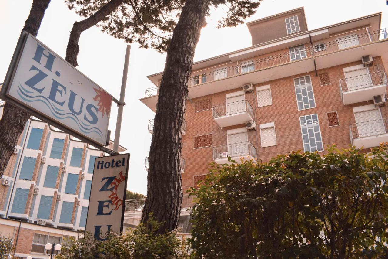 Hotel Zeus Червия Экстерьер фото
